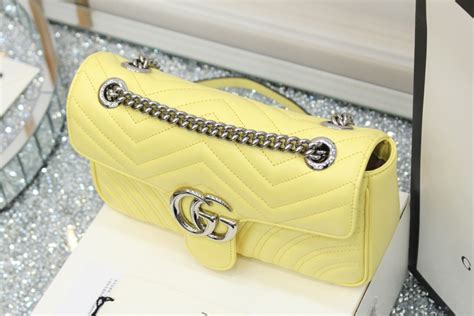 gucci 443497 yellow